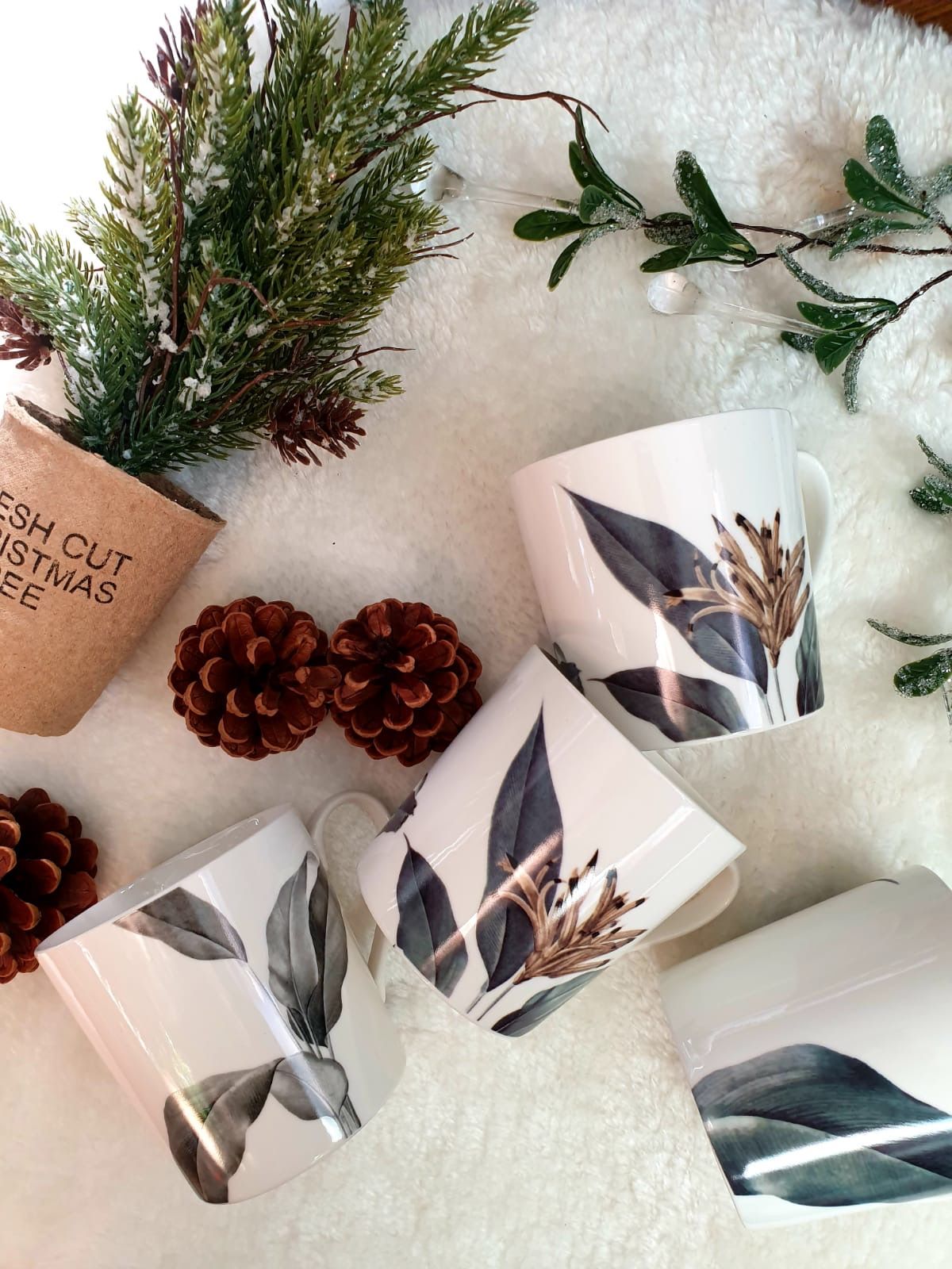 Birds of Paradise Cups Set