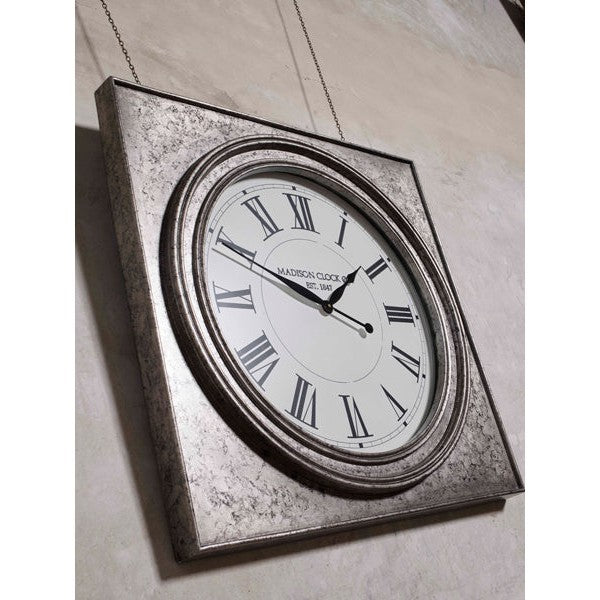 Roza Clock