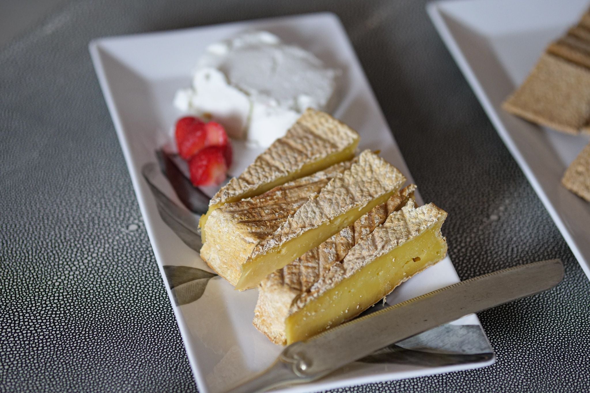 Birds of Paradise Set of 2 Platters